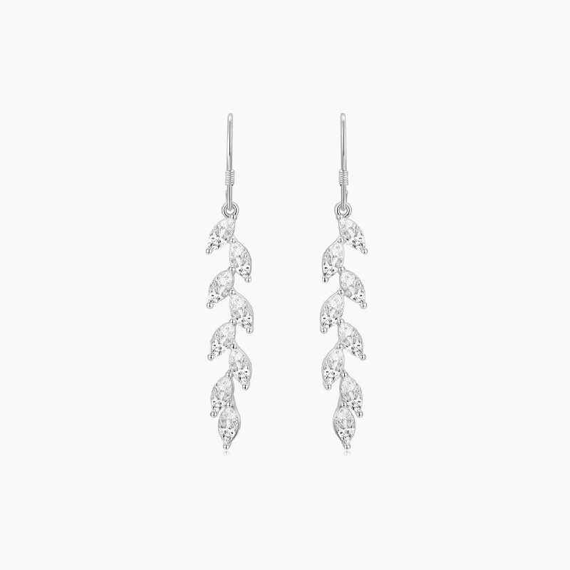 Women’s floral stud earrings-Dainty Bride Earrings For Women