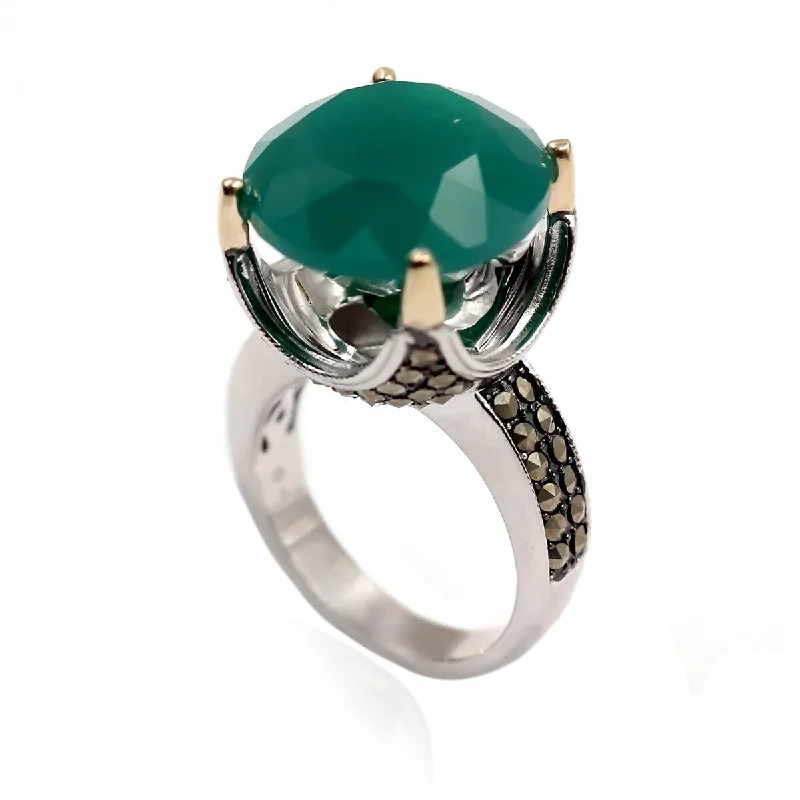 Women’s platinum ring-14k Gold And Sterling Silver Green Agate and Marcasite Ring