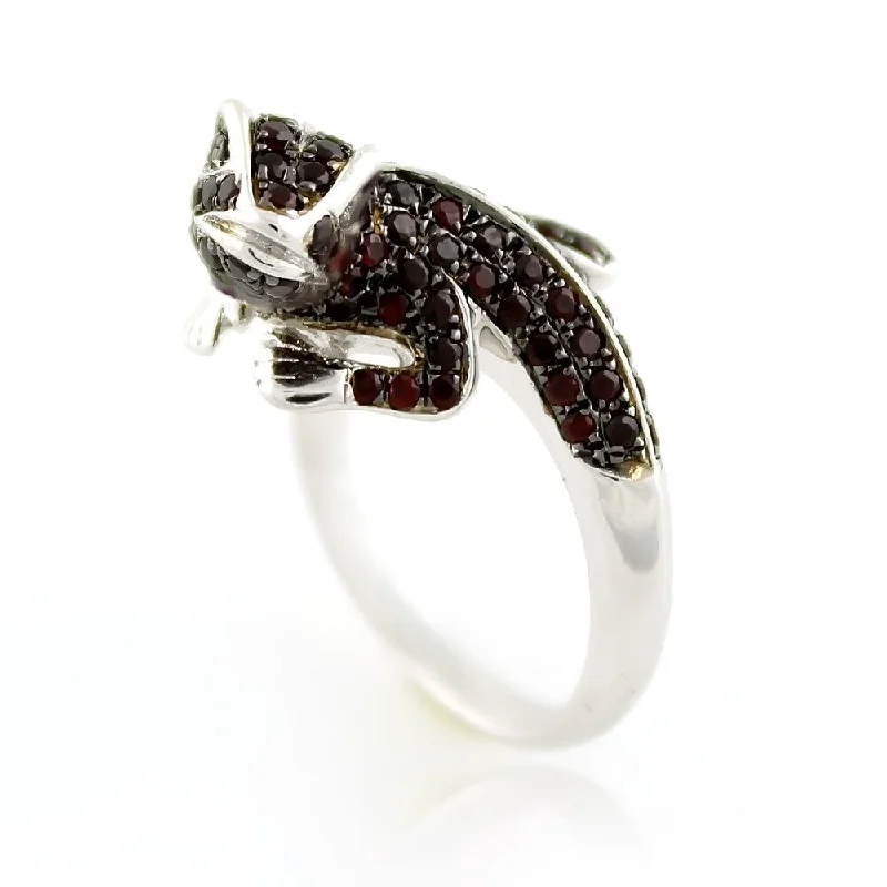 Women’s vintage-inspired ring-Sterling Silver 1.40Ctw Chinese Garnet Chameleon Shaped Ring