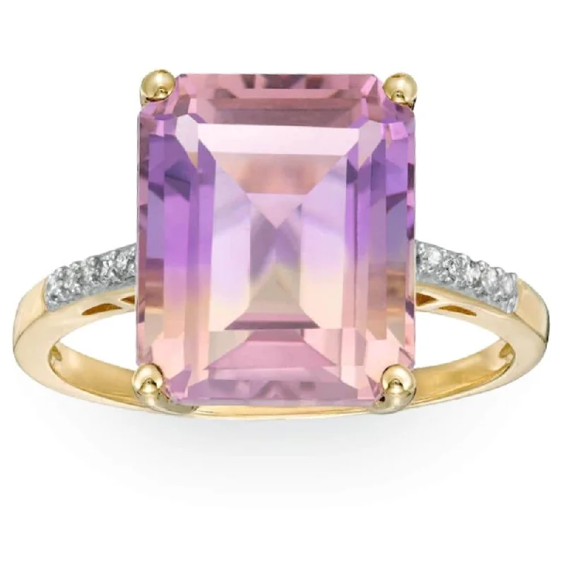 Women’s silver stackable ring-7 Ct Emerald Cut Amethyst Diamond Ring in Yellow Gold