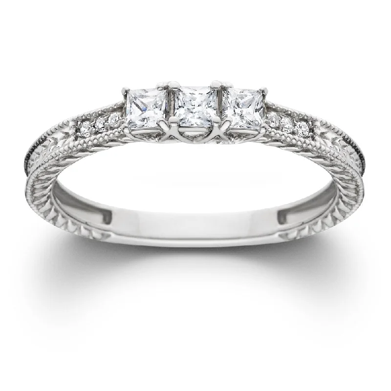 Women’s classic ring-14k White Gold 1/3ct TDW Diamond Vintage Three Stone Promise Ring